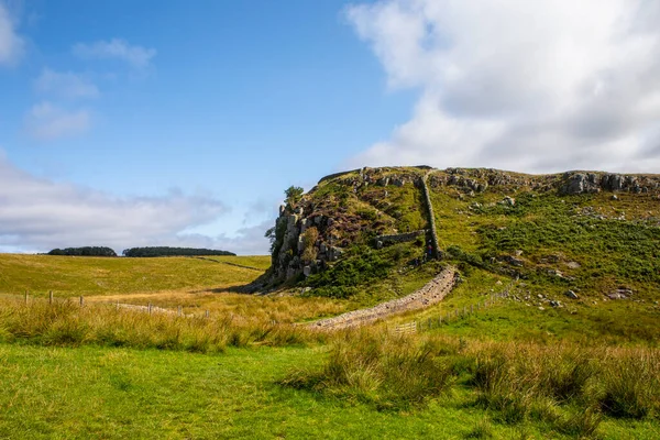 Una Vista Del Muro Hadrians Cerca Sycamore Gap Northumberland Reino —  Fotos de Stock