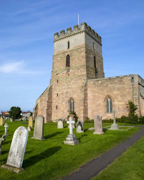 Beautiful Aidans Church Town Bamburgh Northumberland — Stock Photo, Image