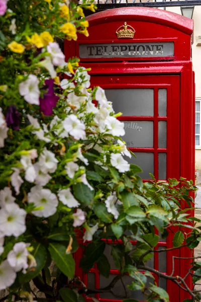 Harrogate Velká Británie Srpna 2021 Tradiční Červená Telefonní Budka Historickém — Stock fotografie