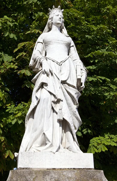 Standbeeld van valentina visconti in Parijs — Stockfoto