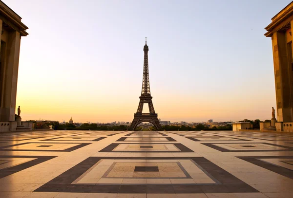 Salida del sol en París — Foto de Stock