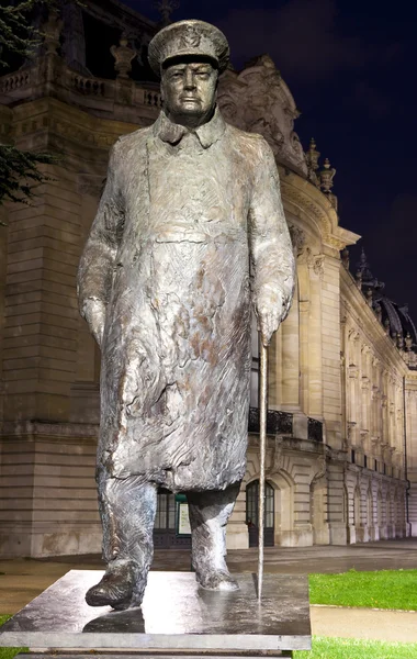 Sir winston churchill statua w Paryżu — Zdjęcie stockowe