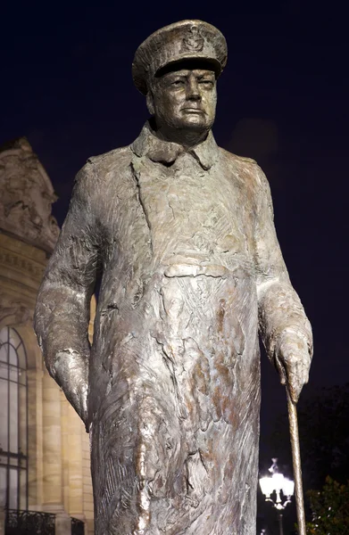Sir winston churchill statua w Paryżu — Zdjęcie stockowe