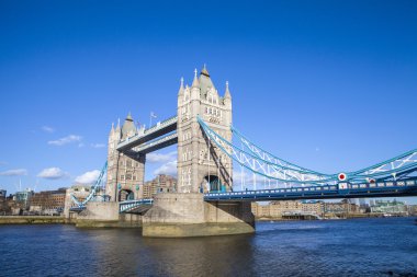 Londra 'daki kule köprüsü