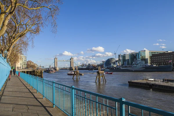Vy från Thames Path i London — Stockfoto