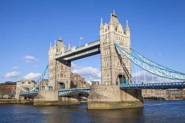 Tower Bridge w Londynie — Zdjęcie stockowe