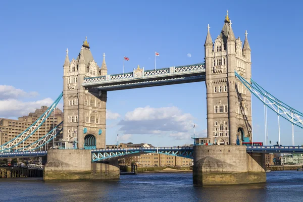 Tower Bridge w Londynie — Zdjęcie stockowe