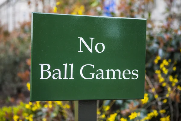 No Ball Games Sign — Stock Photo, Image