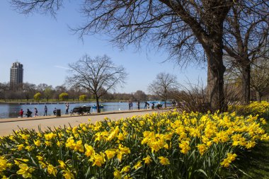 Hyde Park Bahar adlı görünümünü