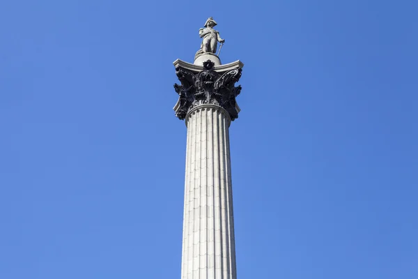 Nelsons sloupec na Trafalgar Square v Londýně — Stock fotografie