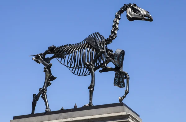 Gift Horse Sculpture on the Fourth Plinth in Trafalgar Square — Stock Photo, Image