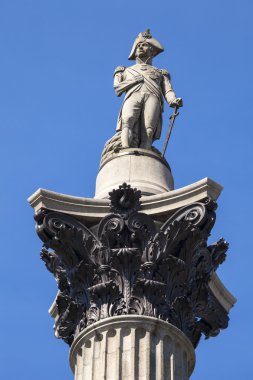 Amiral Nelson heykeli Londra'da Nelson's Column üzerinde