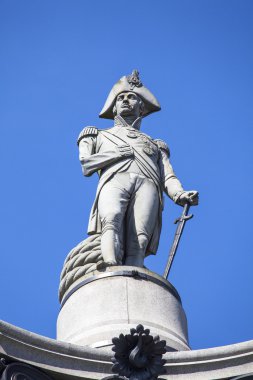 Amiral Nelson heykeli Londra'da Nelson's Column üzerinde