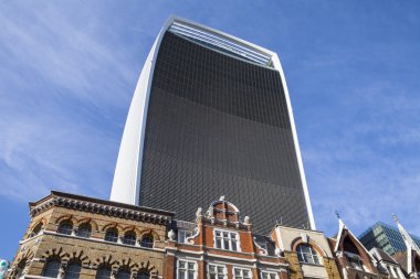 20 Fenchurch Street gökdelen (Walkie Talkie bina)