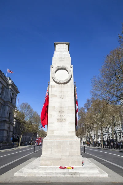 Военный мемориал Кенотаф в Лондоне — стоковое фото