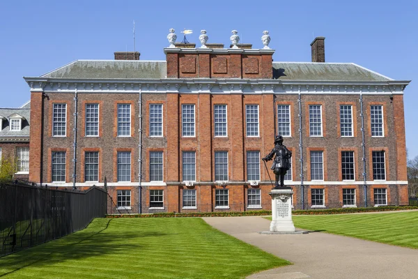 Kensington palace in Londen — Stockfoto