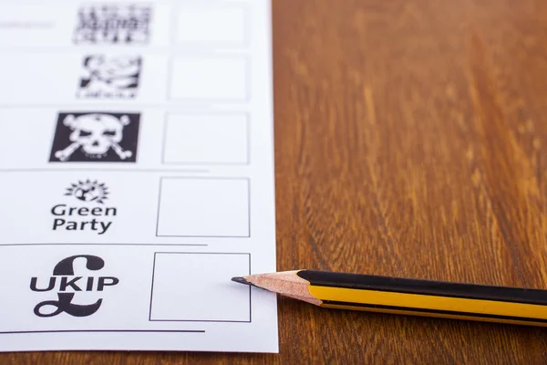 UKIP em um documento de votação para as eleições gerais — Fotografia de Stock