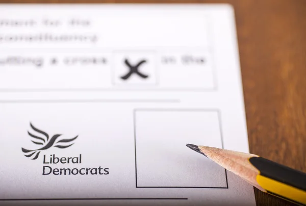 Liberaal-democraten op een stembiljet — Stockfoto