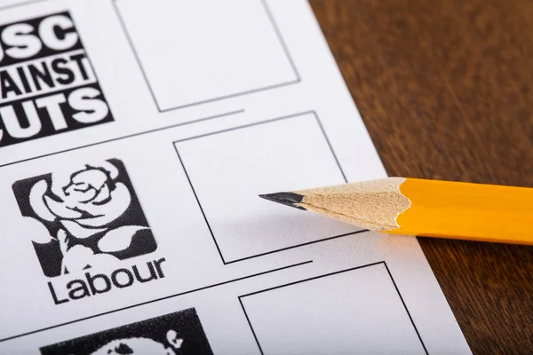 De partij van de arbeid op een stembiljet uk — Stockfoto