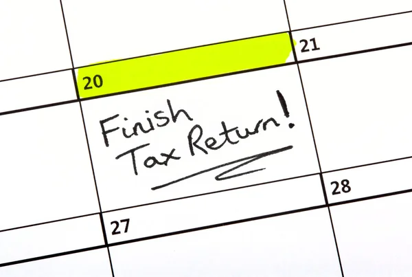 Tax Return Date Written on a Calendar — Stock Photo, Image