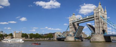 Tower Bridge, Tower of London and the River Thames 