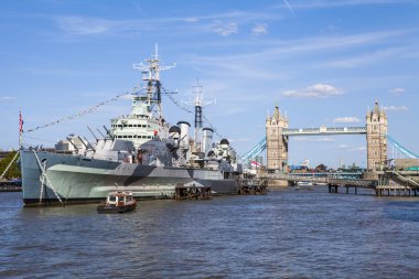 HMS belfast ve tower bridge Londra