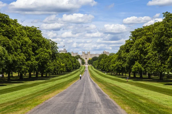 Château de Windsor et la longue promenade — Photo