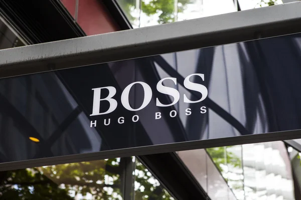 Hugo Boss Tienda minorista — Foto de Stock