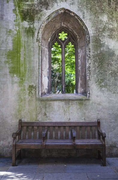 Remains of St. Dunstan-in-the-East Church in London — Stok fotoğraf