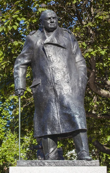 Сер Уінстон Черчілль статуя в Лондоні — стокове фото