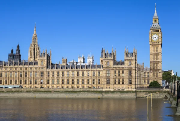 Palacio de Westminster en Londres — Foto de Stock