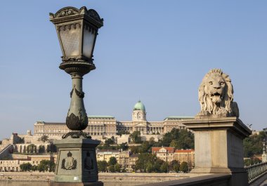 Buda Kalesi zincir köprü görünümü