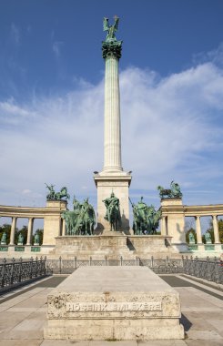 Budapeşte Kahramanlar Meydanı