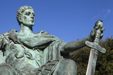 Büyük Konstantin heykel York
