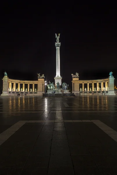 Plac Bohaterów w Budapeszcie — Zdjęcie stockowe