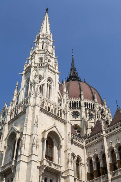 Ungarisches Parlament in Budapest — Stockfoto