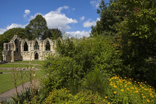 Die Ruinen der Abtei St. Mary in York — Stockfoto