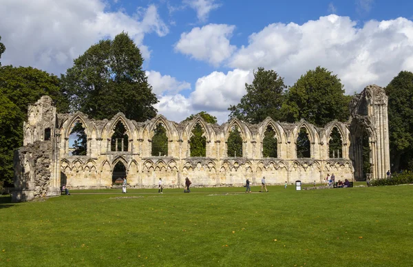 Die Ruinen der Abtei St. Mary in York — Stockfoto