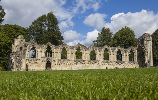 Die Ruinen der Abtei St. Mary in York — Stockfoto