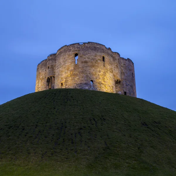 Clifford's tower w york — Zdjęcie stockowe