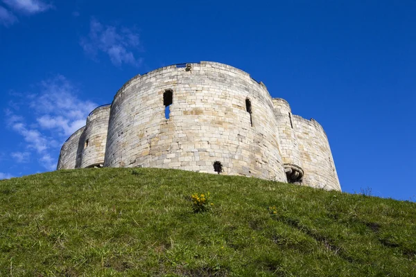 Clifford's tower w york — Zdjęcie stockowe