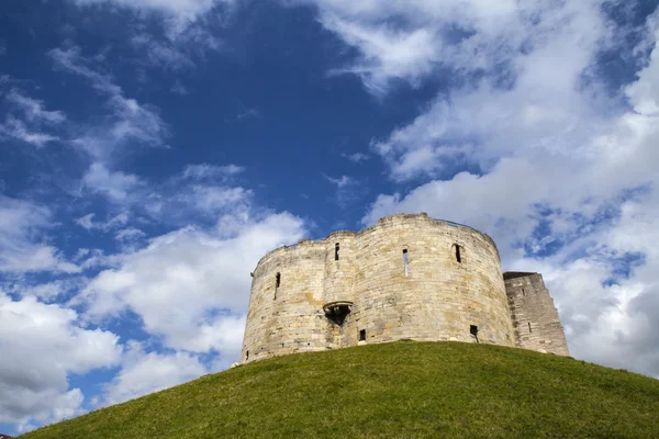 Clifford's tower York — Stok fotoğraf