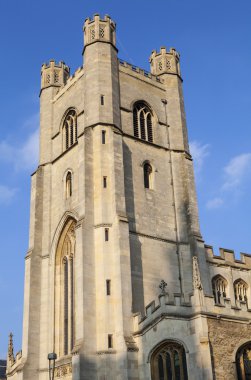 St Mary Kilisesi, Cambridge büyük
