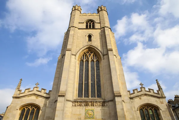 A Szent Mária templom nagy Cambridge-ben — Stock Fotó