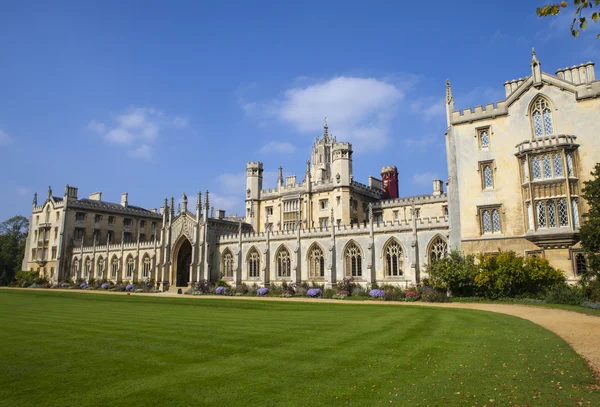 St. John's College in Cambridge — Stock Photo, Image