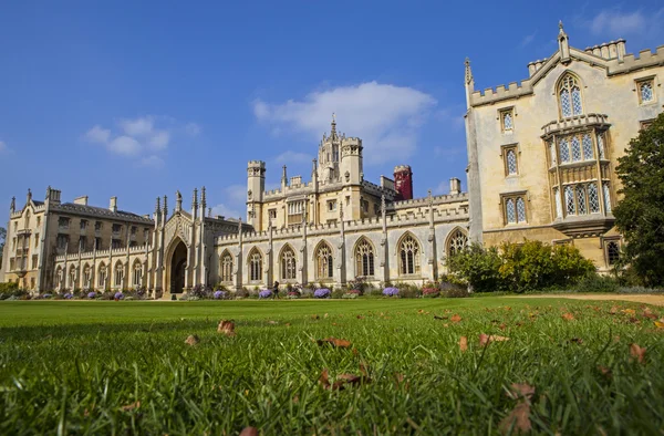 Сент-Джон коледжу в Кембриджі — стокове фото