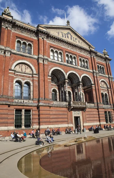 Victoria och albert museum i london — Stockfoto