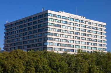 Londra 'nın merkezindeki St. Thomas Hastanesi manzaralı..
