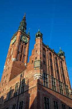 Polonya 'nın Gdansk kentindeki ana belediye binasının manzarası..
