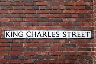 İngiltere 'nin Nottingham şehrindeki King Charles Caddesi için sokak tabelası..